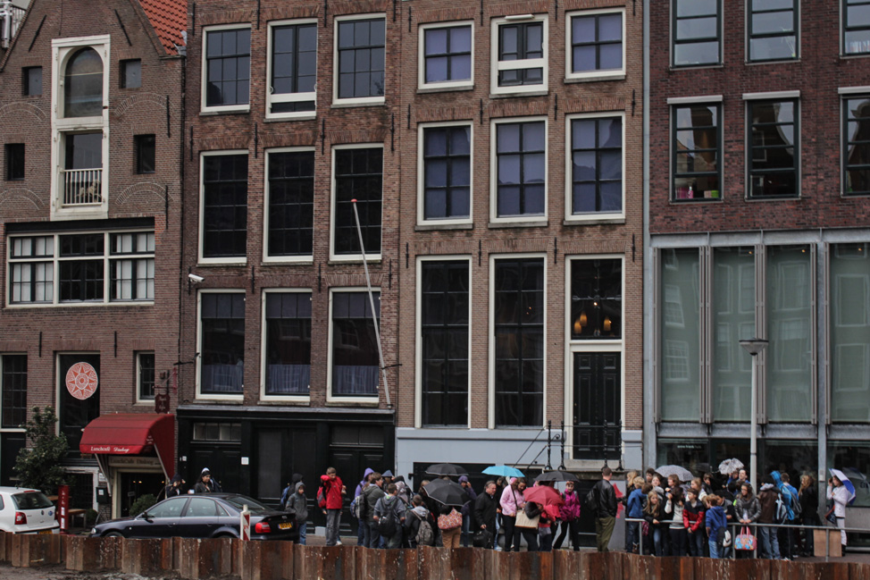 the anne frank house an inspirational and heartbreaking visit